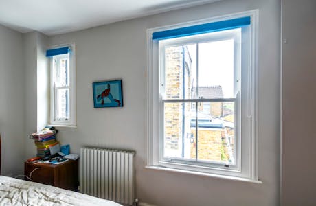 2-sash-windows-in-bedroom-Sheen-Park-Twickenham-1024x683