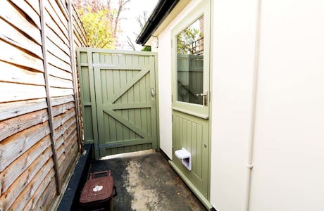 Hardwood-Stable-Door-Brook-Gardens-Kingston-Upon-Thames-1024x683