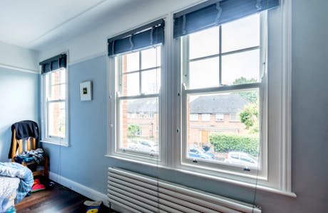 bedroom-timber-sash-windows-Sheen-Park-Twickenham-1024x683